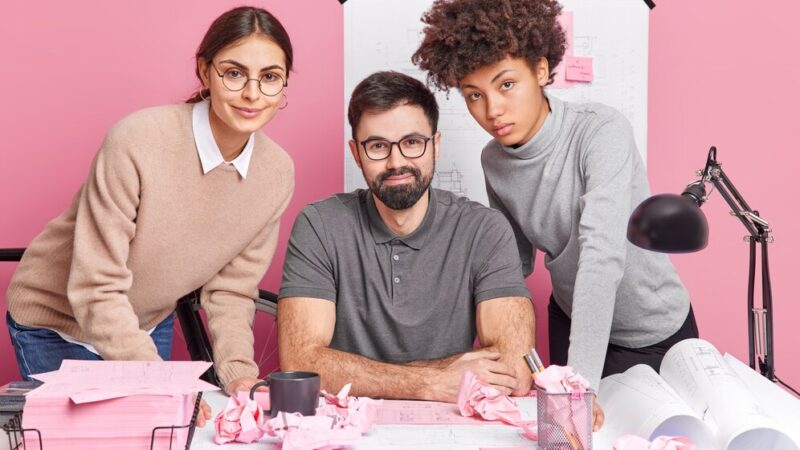 Benefits of Partnering with a Full-Service Influencer Agency